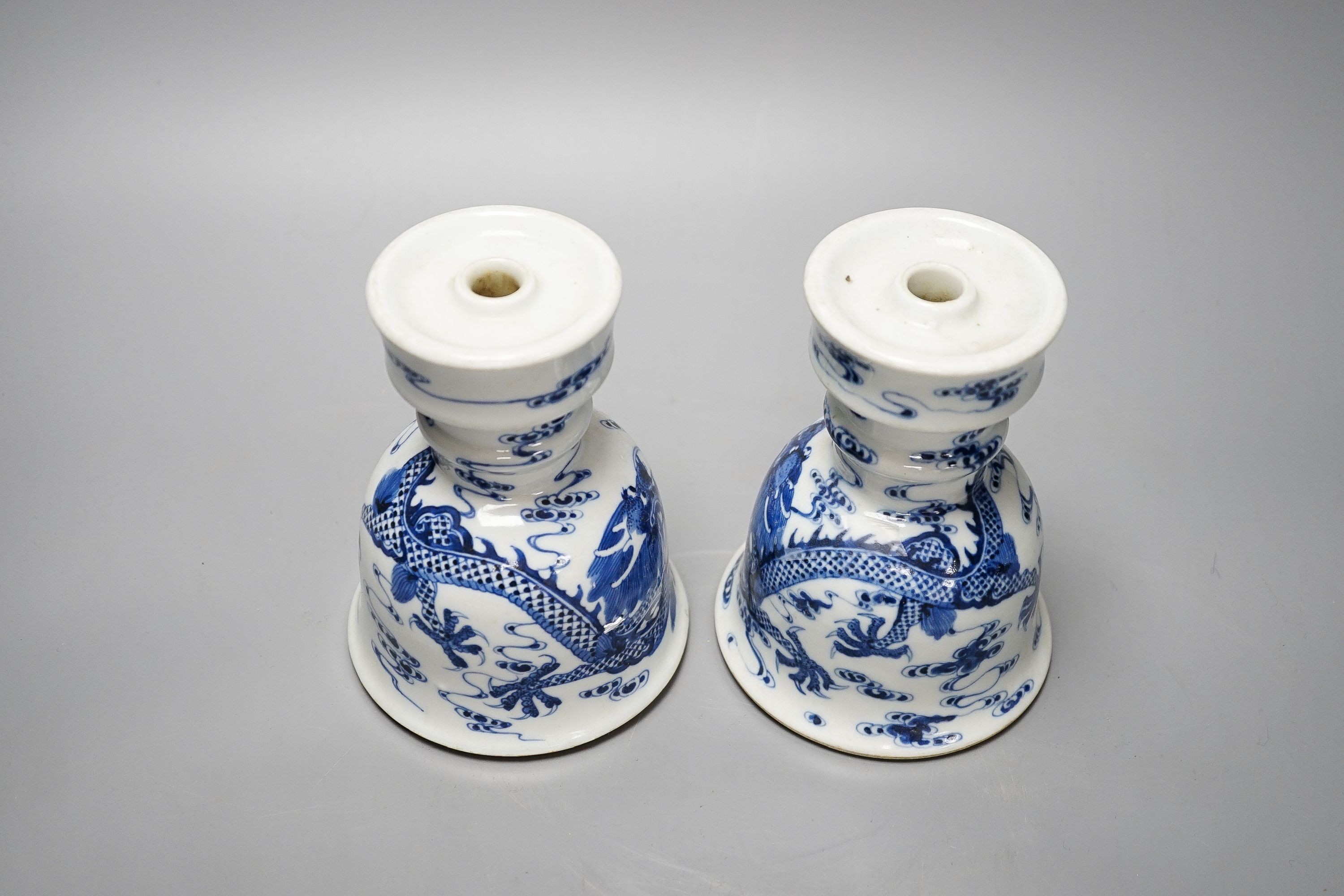 A pair of Chinese blue and white joss stick holders 14.5cm